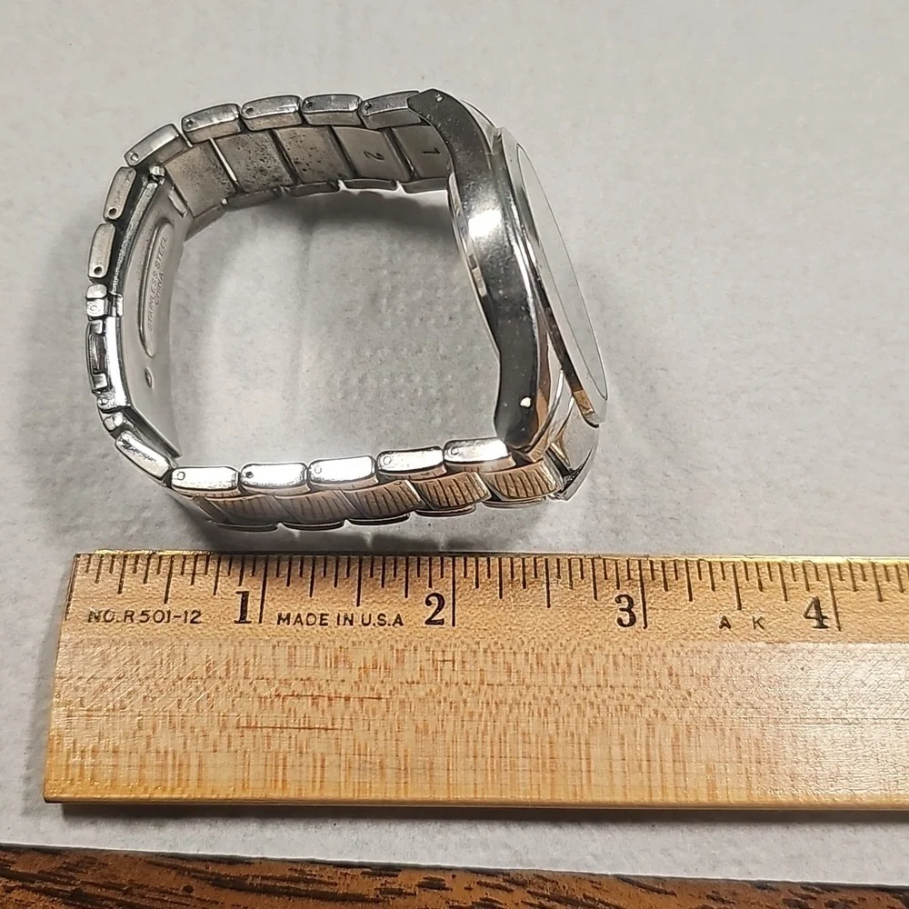 Diamond Wristwatch ⌚️
